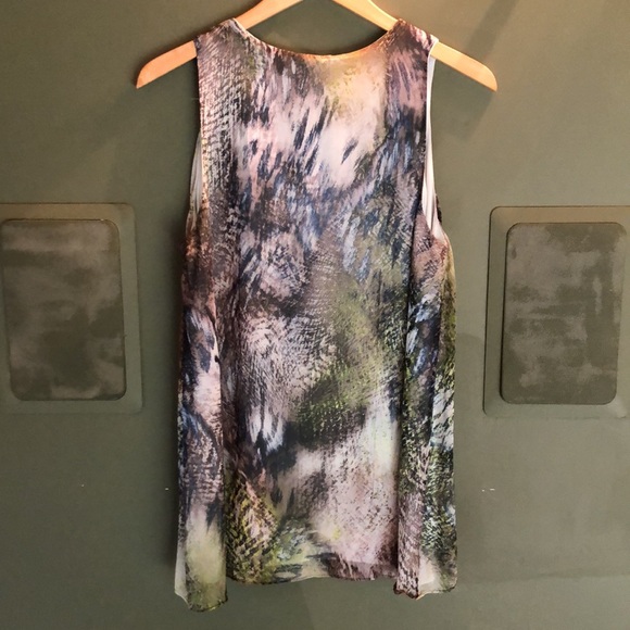 Green sleeveless silk blouse/tunic - Picture 2 of 2